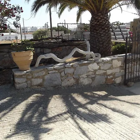 Chryssalis Garden Apartamento Naxos City
