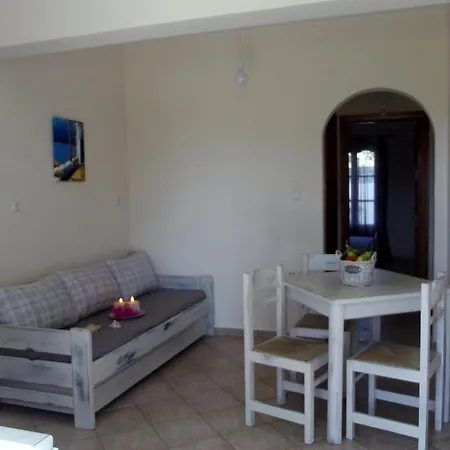 Chryssalis Garden Apartamento Naxos City